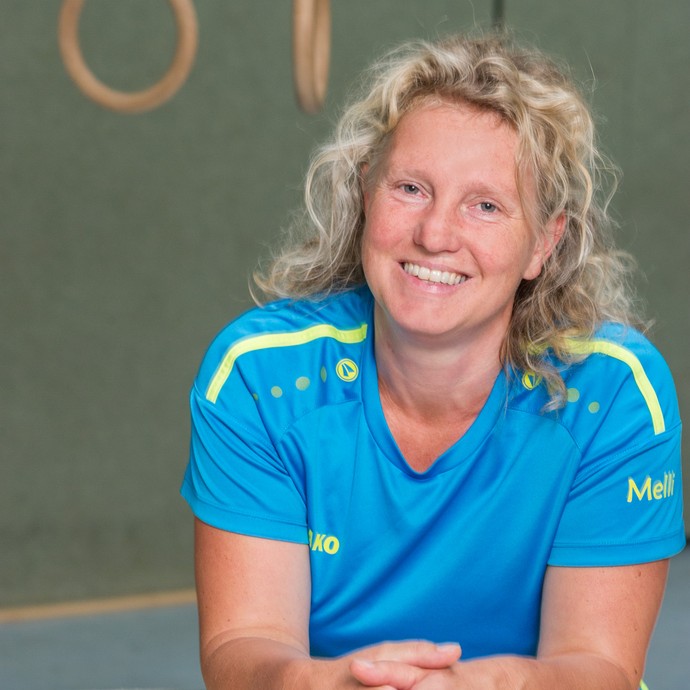 Porträtbild der Sportwartin Melanie Behlig. Sie ist seit 30 Jahren Turntrainerin im TSV Ladbergen. (vergrößerte Bildansicht wird geöffnet)